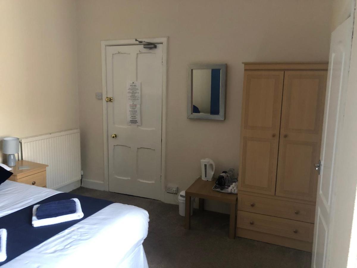 バーマス Leamington House Bed & Breakfast エクステリア 写真