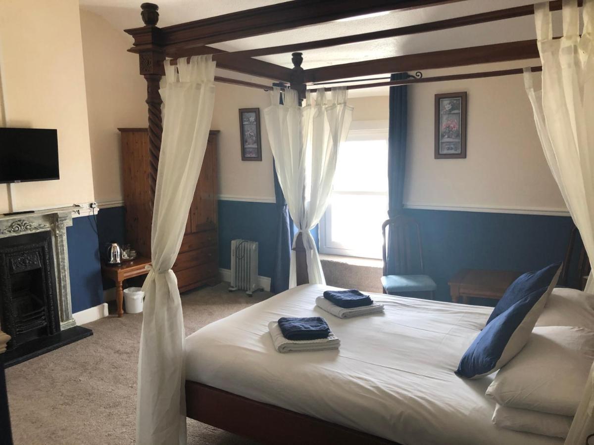 バーマス Leamington House Bed & Breakfast エクステリア 写真