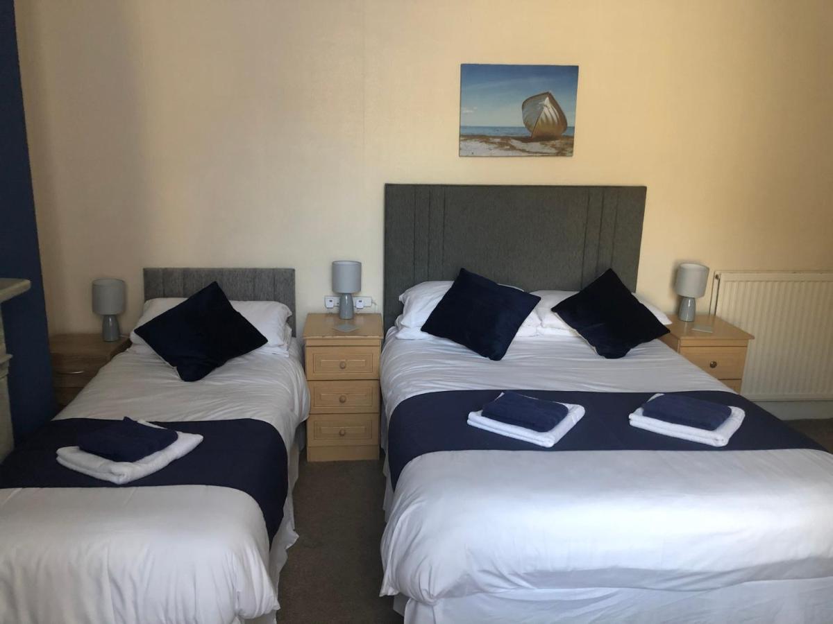 バーマス Leamington House Bed & Breakfast エクステリア 写真