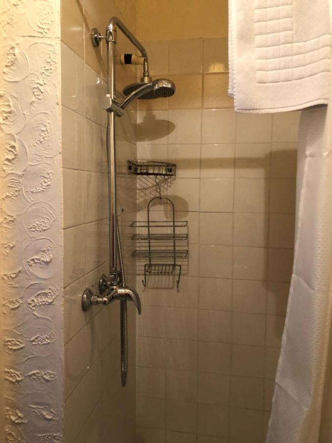 バーマス Leamington House Bed & Breakfast エクステリア 写真