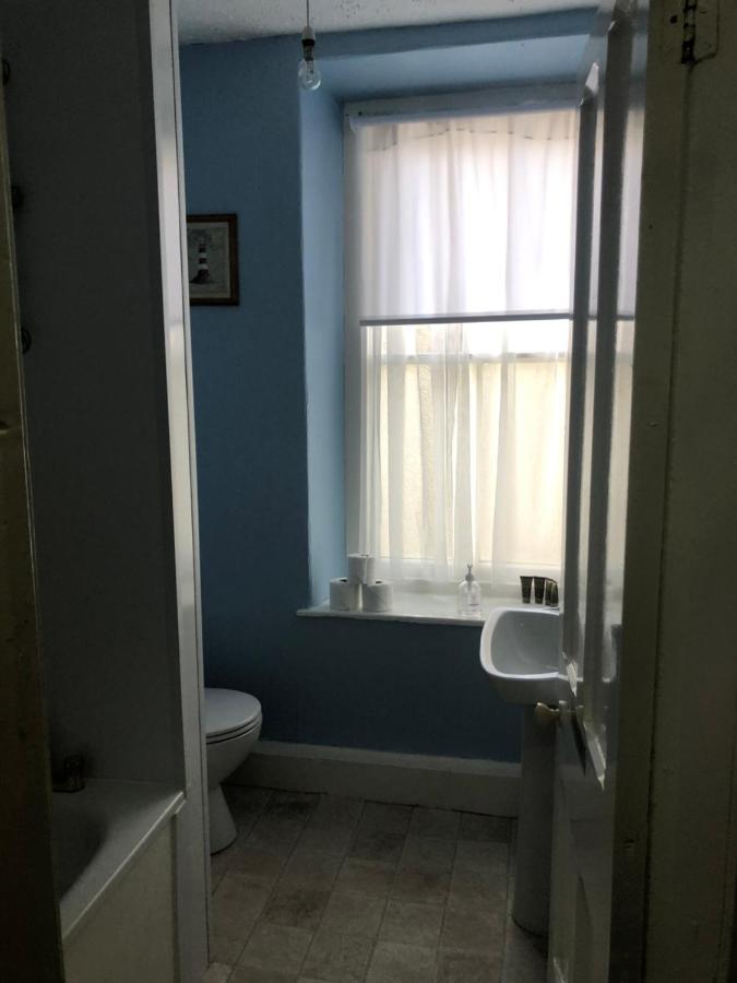 バーマス Leamington House Bed & Breakfast エクステリア 写真