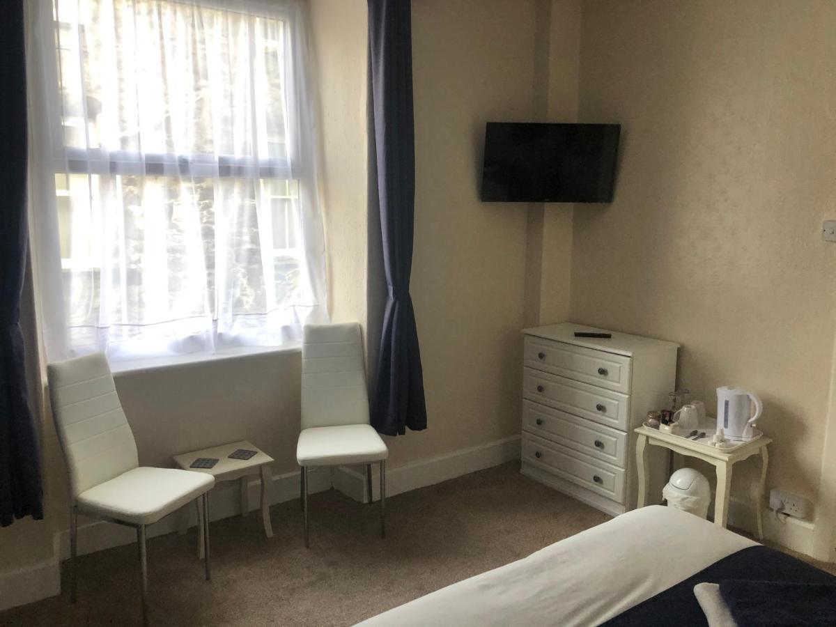 バーマス Leamington House Bed & Breakfast エクステリア 写真