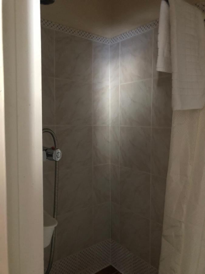 バーマス Leamington House Bed & Breakfast エクステリア 写真